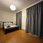 Grove Rooms 2