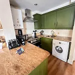 Cosy 1 Bedroom Apartment In Kensington, Shepherds Bush