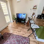 Cosy 1 Bedroom Apartment In Kensington, Shepherds Bush