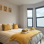 Buxton Road Suites
