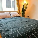 Entire Apartment Close To Wembley Stadium