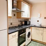 Entire Apartment Close To Wembley Stadium