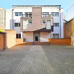 Stunning 1-Bedroom Flat In Canary Wharf Free Parking Near London Museum