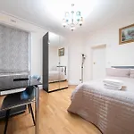 Hyde Park Rooms & Apartments