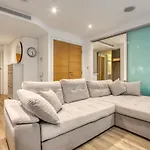 Charming 1 Bed Apt With Ac Next To Vauxhall Station- Zone 1