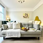 Chic Marylebone Studio, Walk To Oxford Street Or Regent\'S Park, By The Design Traveller