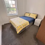 Double Bedroom In Clapham