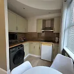 Luxury 1 Bed Apartment In The Heart Of Fulham