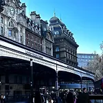 Apartment In Central London