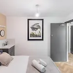 8Br Gem In Prime Location Perfect For Group Stays