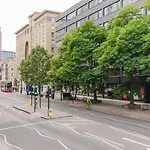 Blueground Whitechapel Nr Shops Bars Food Lon-567