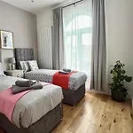 Apartment In London