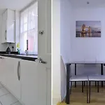 Stunning 1 Bed Apartment