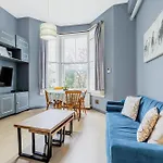 Couple\'S Getaway 1Bdr Apt Near Holland Park