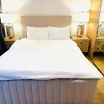 Westferry Deluxe Penthouse