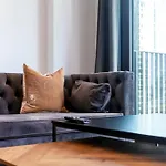 Amazing Central 1Bdr Apartment, Communal Garden