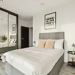 Modern Room, Scenic View, Fast Wi-Fi, Balcony