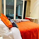 High Standard Rooms Near Excel And Royal Victoria Station