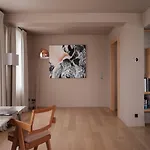 Loft Dino Spa-Style Ensuite