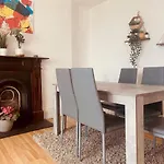 Iconic Location 3 Bed 2 Bath Flat Near Regents Park