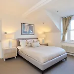 The Hampstead Getaway - Charming 5Bdr Home With Conservatory
