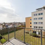 London Oasis Apartment