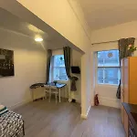Studio By Hyde Park - 14