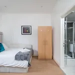 Boujee 2Bed By Excel Exhibition Centre With Free Parking