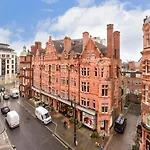 Stylish 1-Bedroom Flat In Mayfair