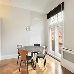 Stylish 1-Bedroom Flat In Mayfair