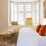 Refurbished Nov 2024 Discover The Exclusive Charm Of A Covent Garden Luxury Nomads Home
