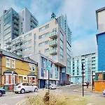 Stay Near Westfield Stratford & Abba Arena!