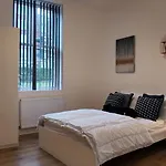 Luxury Sleep 8 In Camden London Wr203