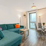 Bright New Flat Overlooking The Wembley Stadium