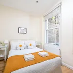 Charming & Modern Apartment, Heart Of Notting Hill, Prime Location, Close To Kensington Palace & Oxford Street