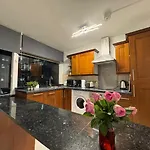 Lovely 2 Bedroom Oxford Street