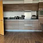 Charming & Cosy 2 Bed Apartment