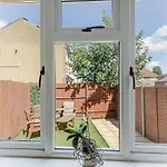 Lovely 2-Bed Rental Close To Excel And O2 Arena