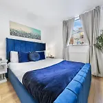 The Queensborough Apartments By Hyde Park