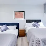 Oxford Street Exclusive Residence