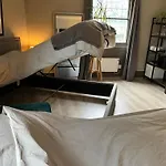 3 Room Flat Share Fitzrovia, London