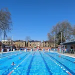 London Fields Apartment - City Escape