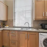 Charming London City Apartment