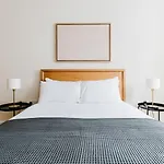 Blueground Nine Elms Doorman Furnished Lon-580