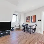 2 Bed Spacious Brand New Flat