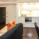 Charming 1Br Near Monument Station!