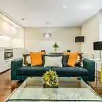 Modern & Stylish 1Br Flat 2Min Monument Station