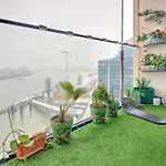 Trendy 3-Bed, 2-Bath - O2 London Escape - Your Ideal Stay