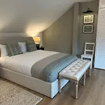 Entire Flat In The Diamond Of Battersea