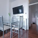 Queensway Hyde Park Flat By Dc London Rooms